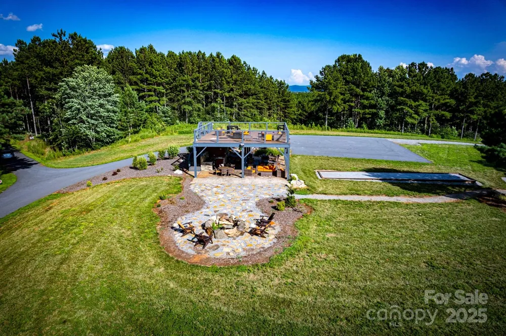 103 W Shortoff Trail NW #113 Valdese, NC 28690