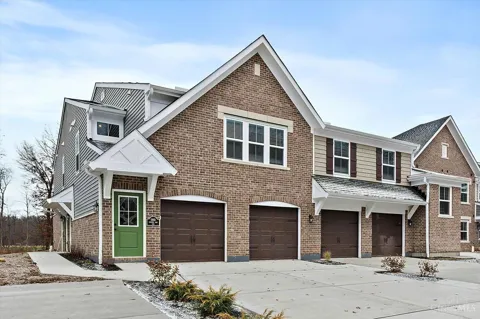 5883 Parkview Lane #90301