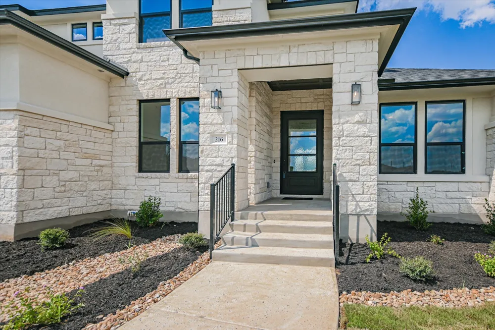 216 Scofield Avenue Georgetown, TX 78628