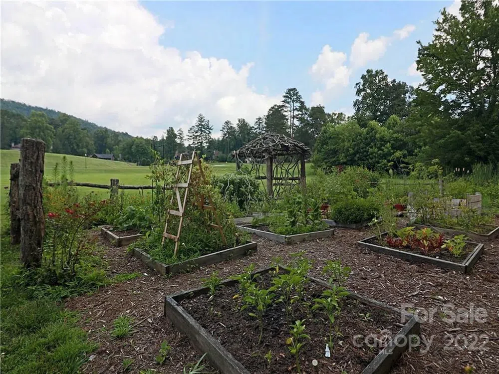 99999 Pine Mountain Trail #M37 Brevard, NC 28712