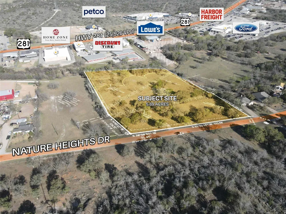 569 W Oak Ridge Drive Marble Falls, TX 78654
