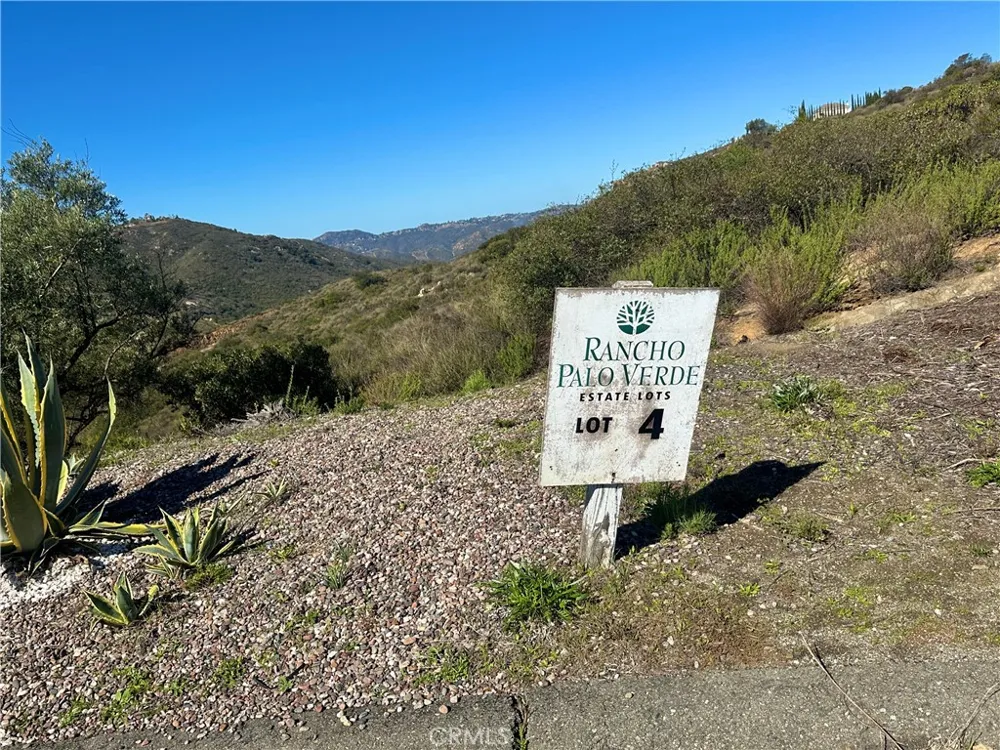 2005 Corte Asoleado Alpine, CA 91901