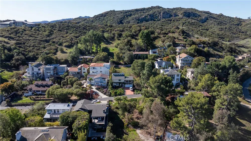 Clover Trail Calabasas, CA 91302