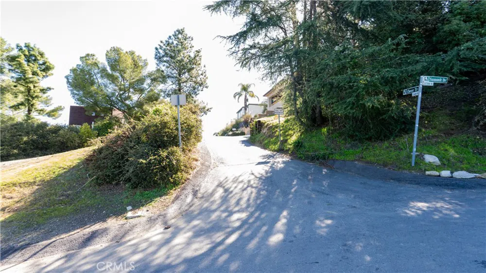 Clover Trail Calabasas, CA 91302