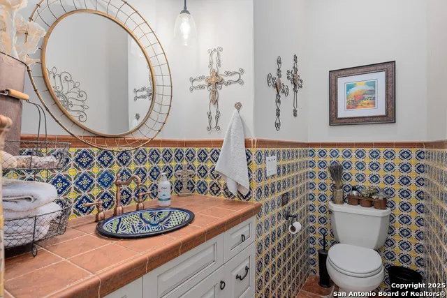 4198 BEAR SPRINGS RD Pipe Creek, TX 78063