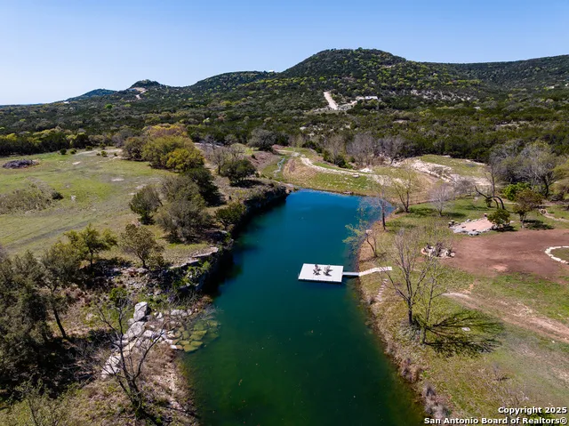 4198 BEAR SPRINGS RD Pipe Creek, TX 78063