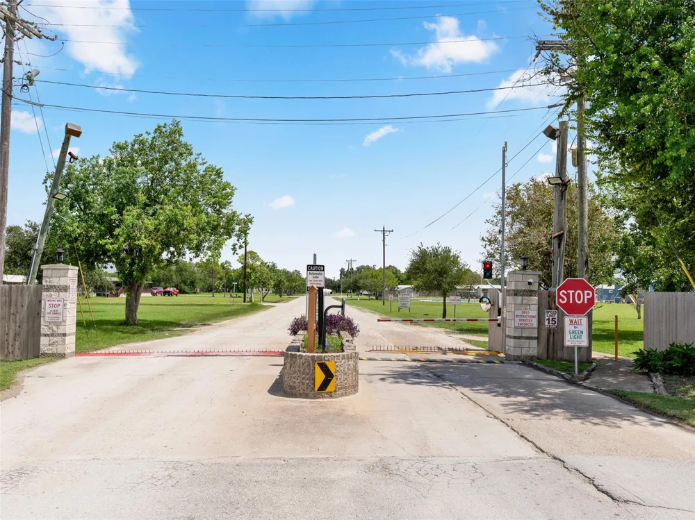 334 Old River Road Palacios, TX 77465