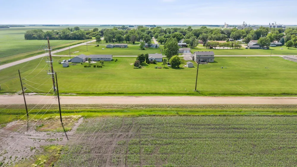 204 6th Street S Fairmount, ND 58030