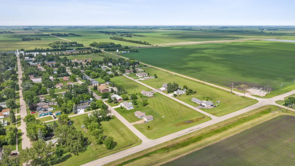 306 5th Street S Fairmount, ND 58030