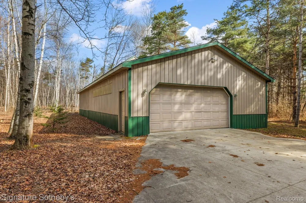 7699 MINNICK ROAD Rubicon Township, MI 48441