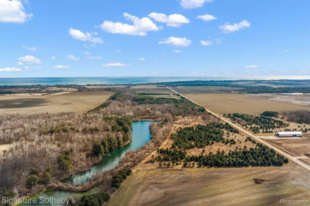 7699 MINNICK ROAD Rubicon Township, MI 48441