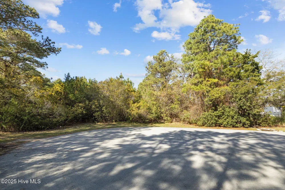 215 Oak Drive Morehead City, NC 28557