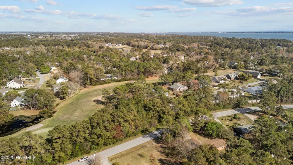 215 Oak Drive Morehead City, NC 28557