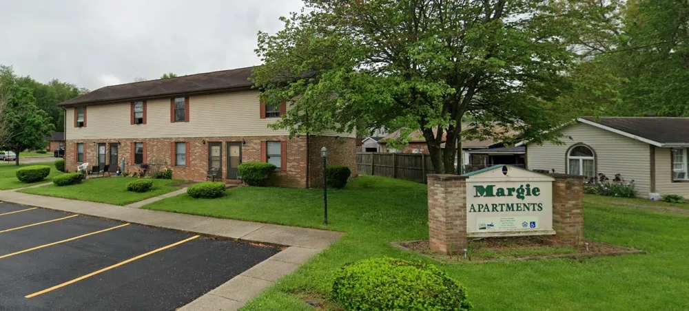 400 Elm St Leesburg, OH 45135