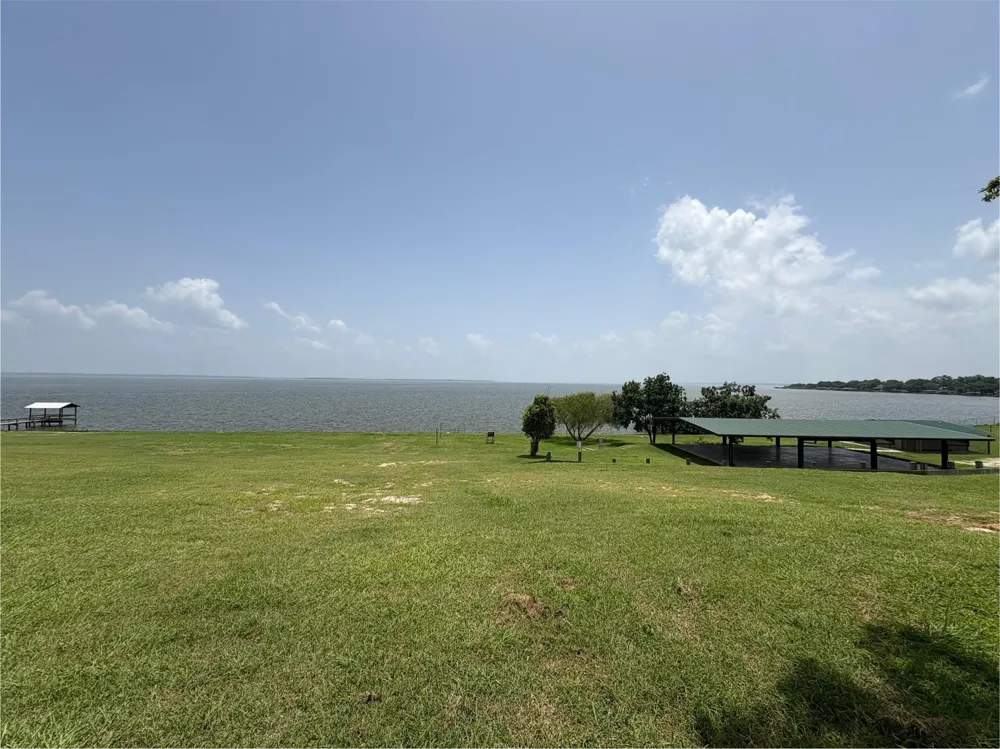 10420 Us Hwy 190 W Point Blank, TX 77364
