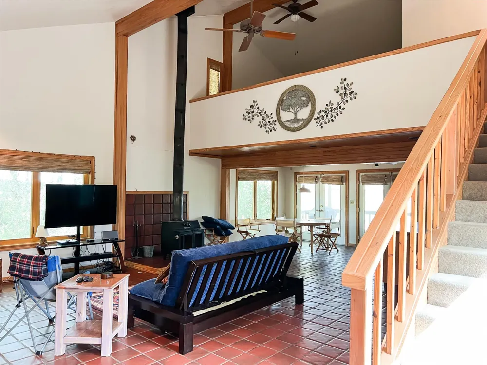 6019 County Road 374 Marquez, TX 77865