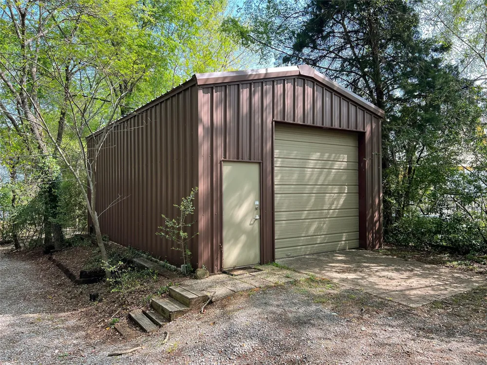 6019 County Road 374 Marquez, TX 77865
