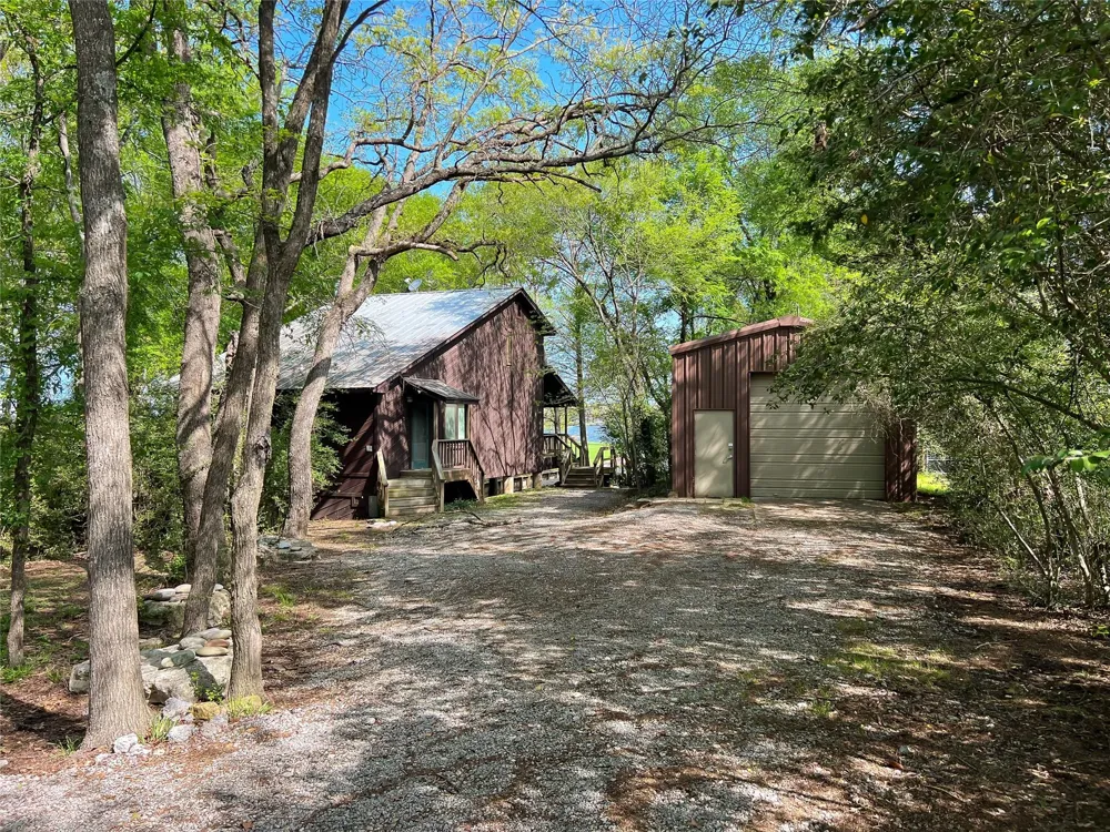 6019 County Road 374 Marquez, TX 77865
