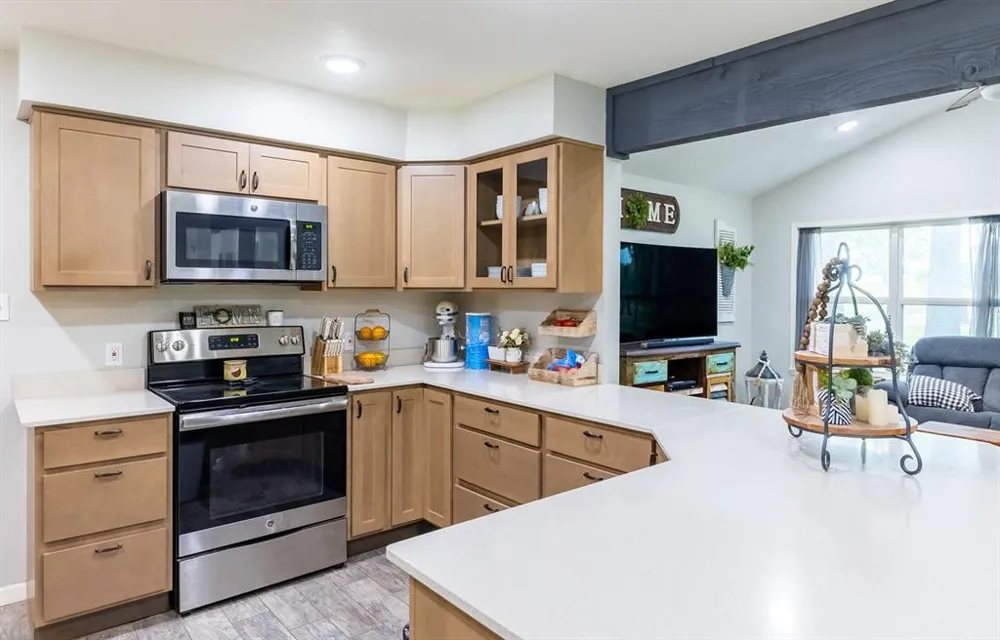 7338 FM 1624 Lexington, TX 78947