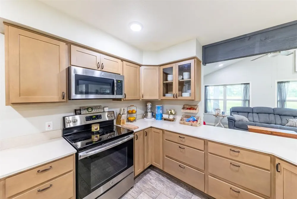 7338 FM 1624 Lexington, TX 78947