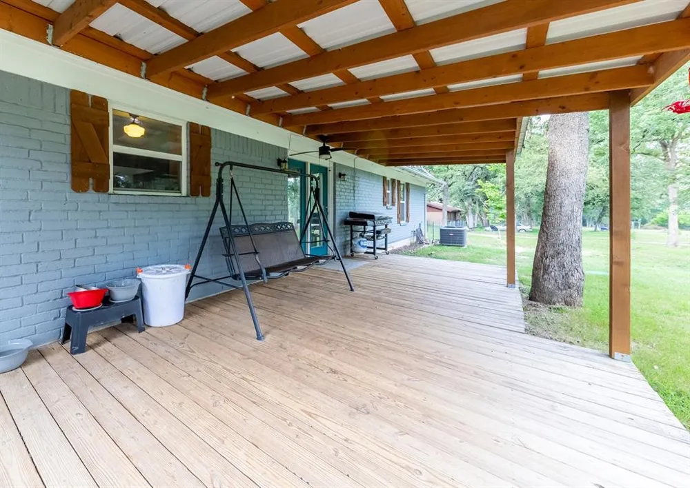 7338 FM 1624 Lexington, TX 78947