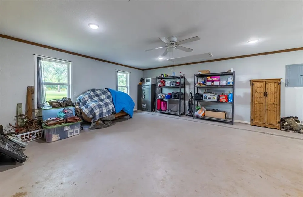 7338 FM 1624 Lexington, TX 78947