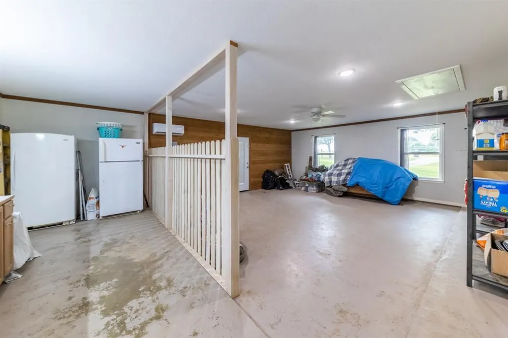 7338 FM 1624 Lexington, TX 78947