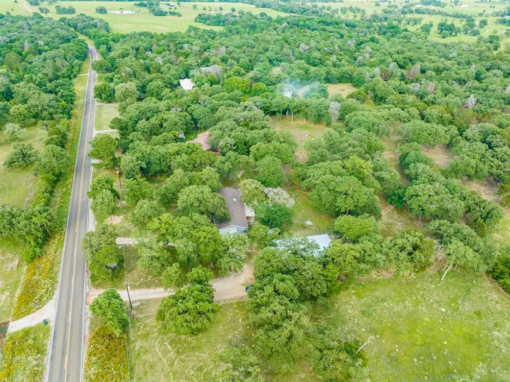 7338 FM 1624 Lexington, TX 78947