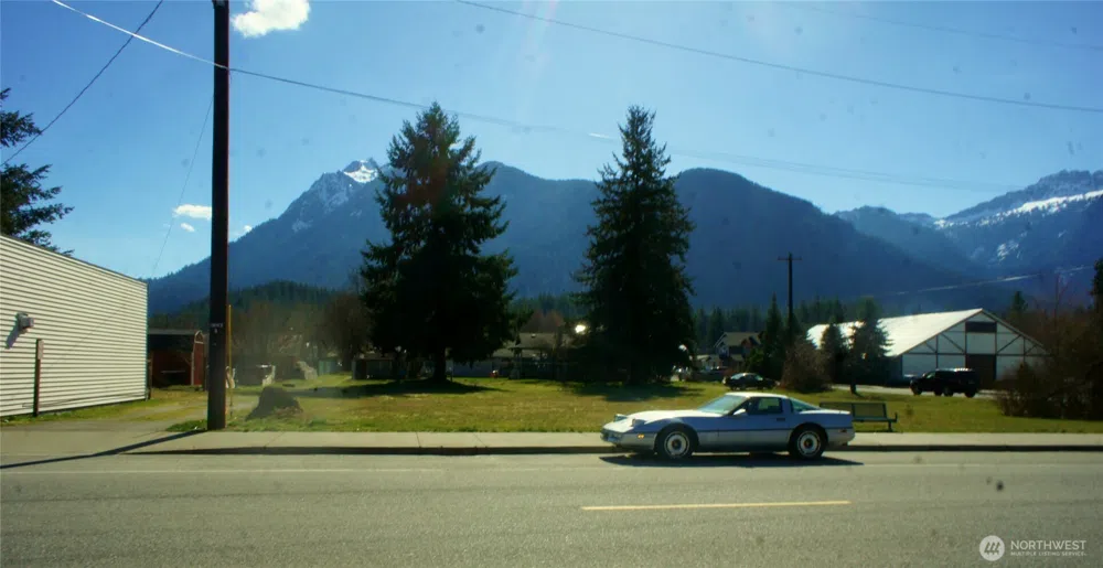1095 Darrington Street Darrington, WA 98241