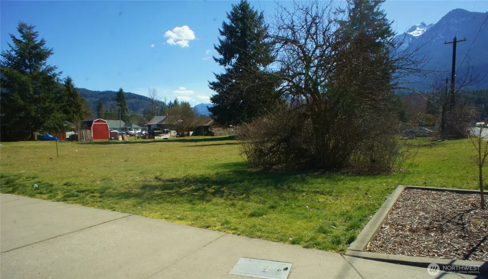 1095 Darrington Street Darrington, WA 98241