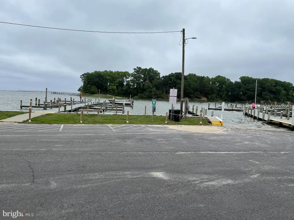 BAY POINTE DRIVE Montross, VA 22520