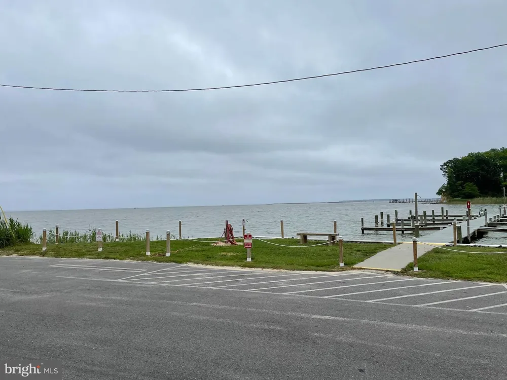 BAY POINTE DRIVE Montross, VA 22520