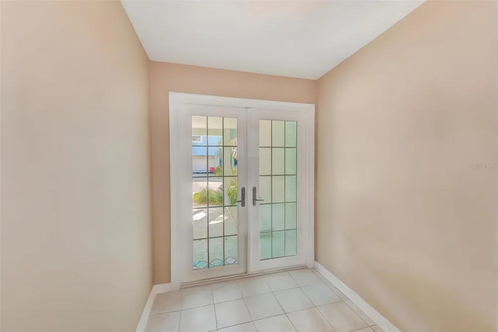 615 GARLAND CIRCLE Indian Rocks Beach, FL 33785