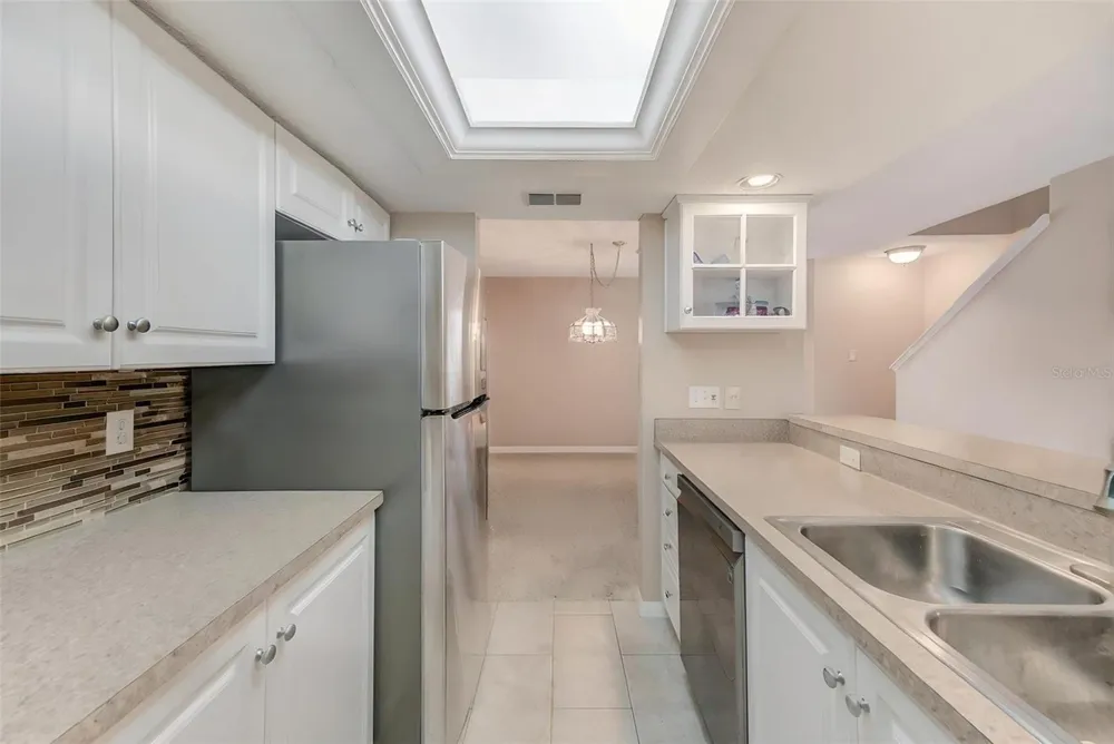 615 GARLAND CIRCLE Indian Rocks Beach, FL 33785
