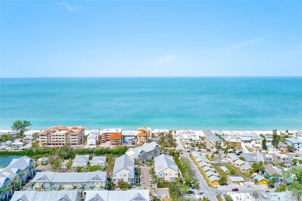 615 GARLAND CIRCLE Indian Rocks Beach, FL 33785
