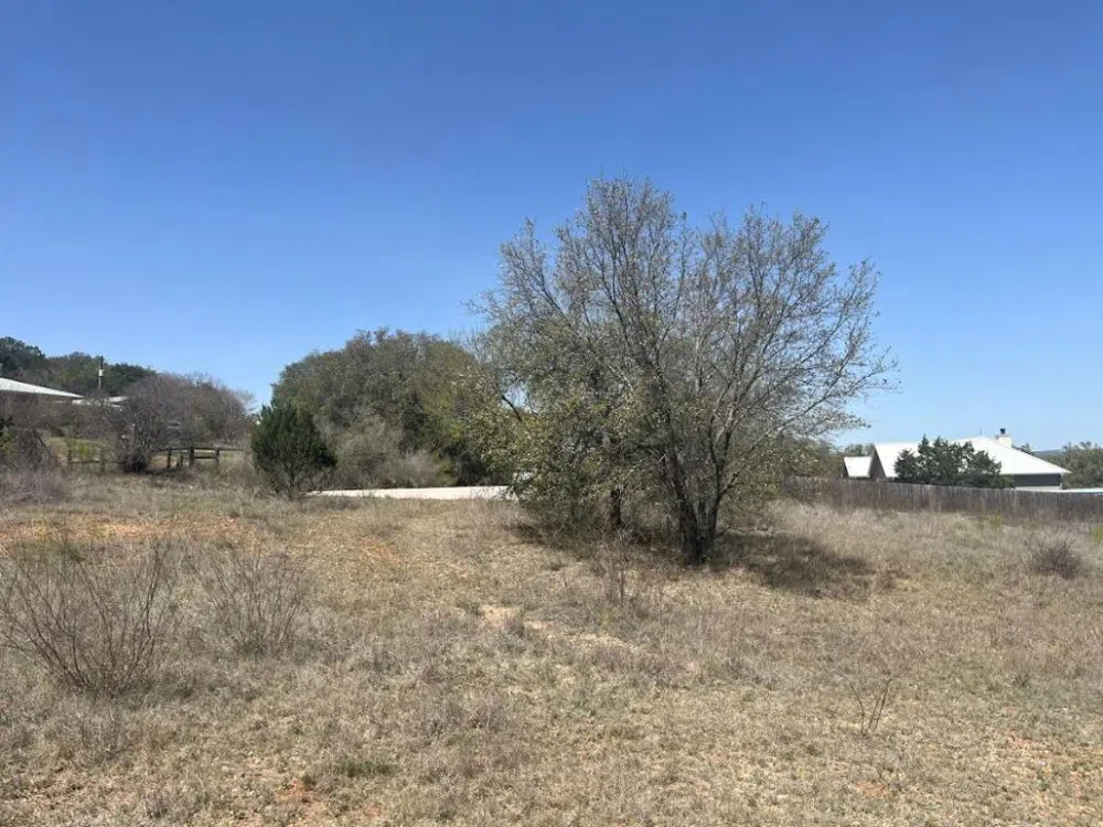 18 South Cove Spicewood, TX 78669