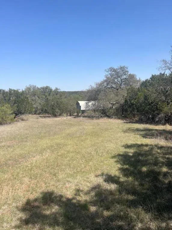 18 South Cove Spicewood, TX 78669