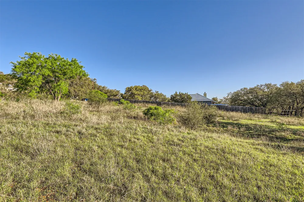 18 South Cove Spicewood, TX 78669
