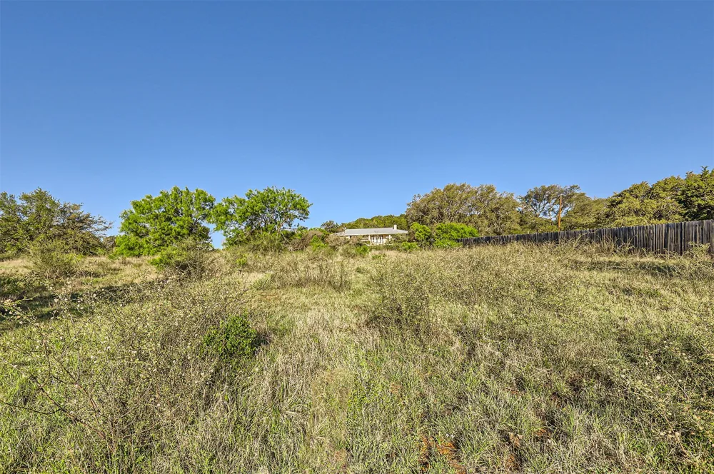 18 South Cove Spicewood, TX 78669