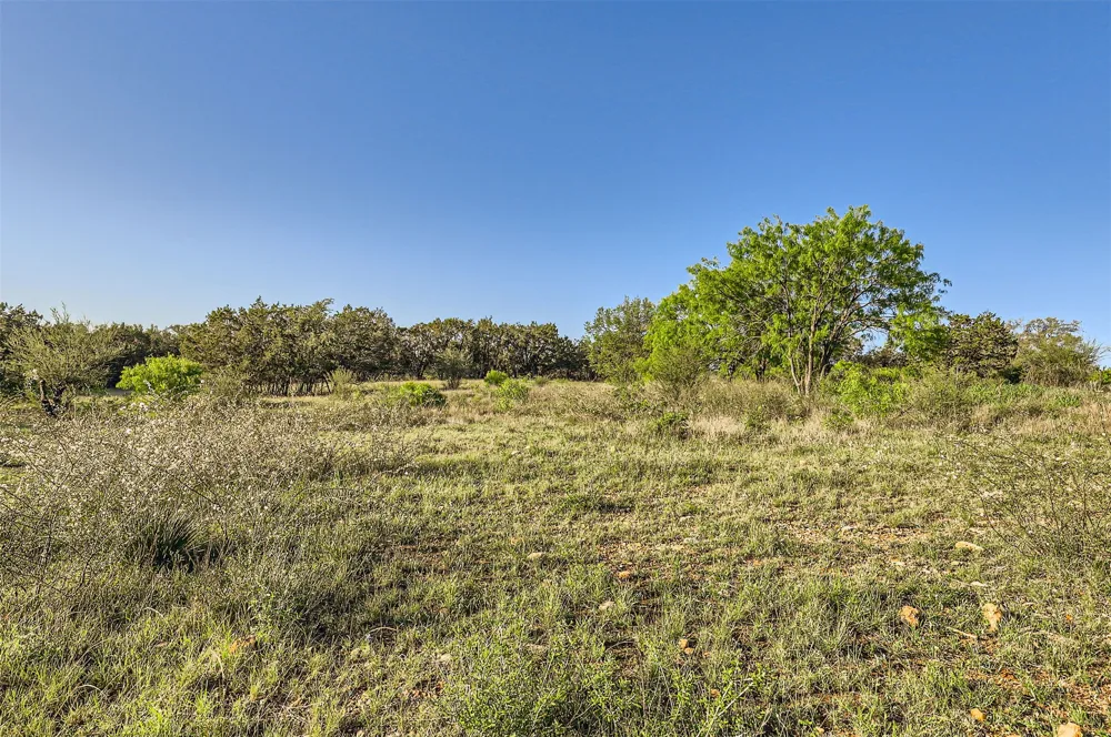 18 South Cove Spicewood, TX 78669