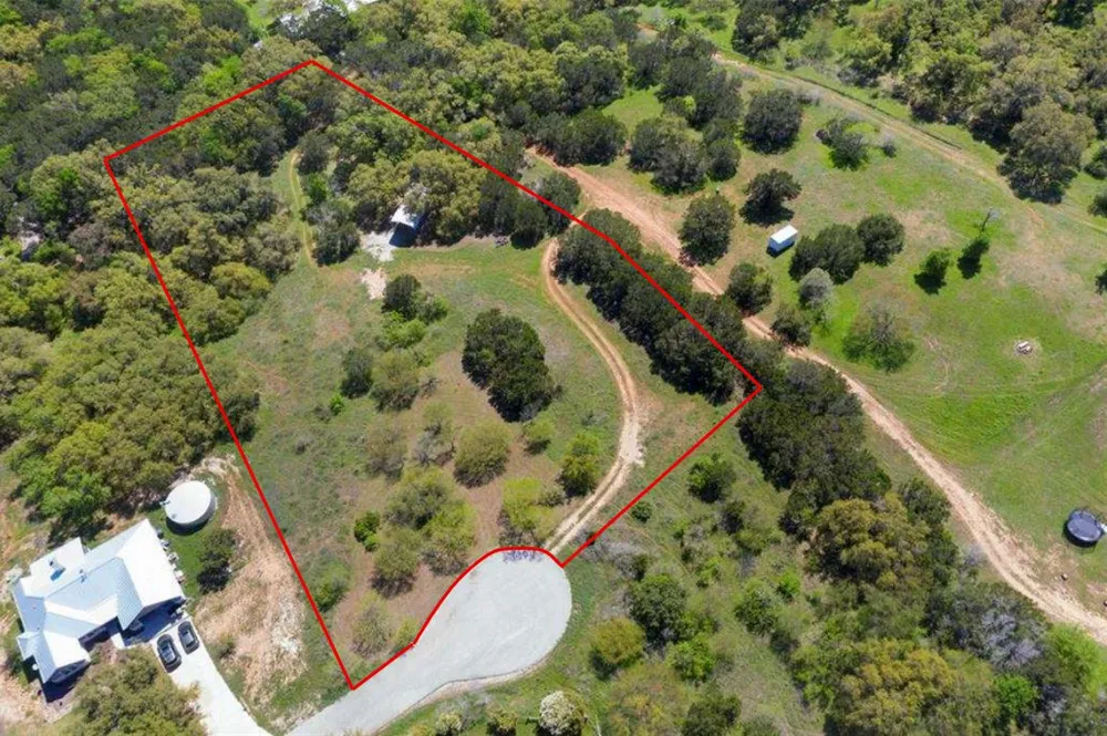 18 South Cove Spicewood, TX 78669