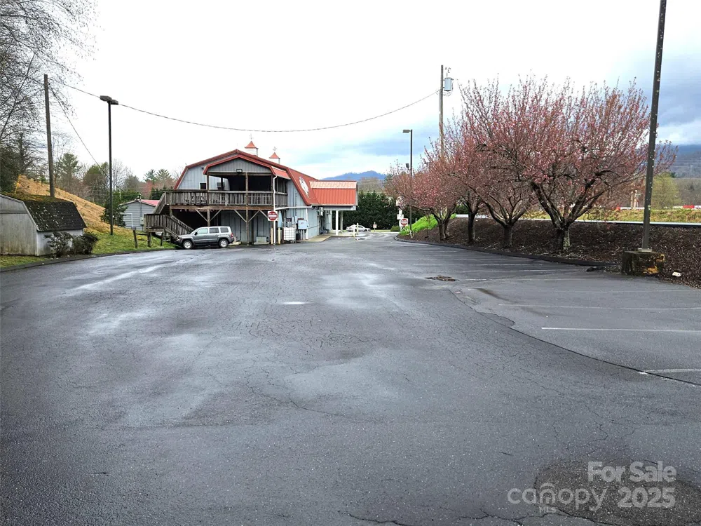 701 NC 9 Highway Black Mountain, NC 28711