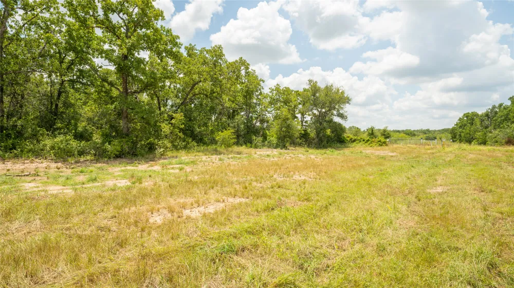 418 County Road 405 Buckholts, TX 76518