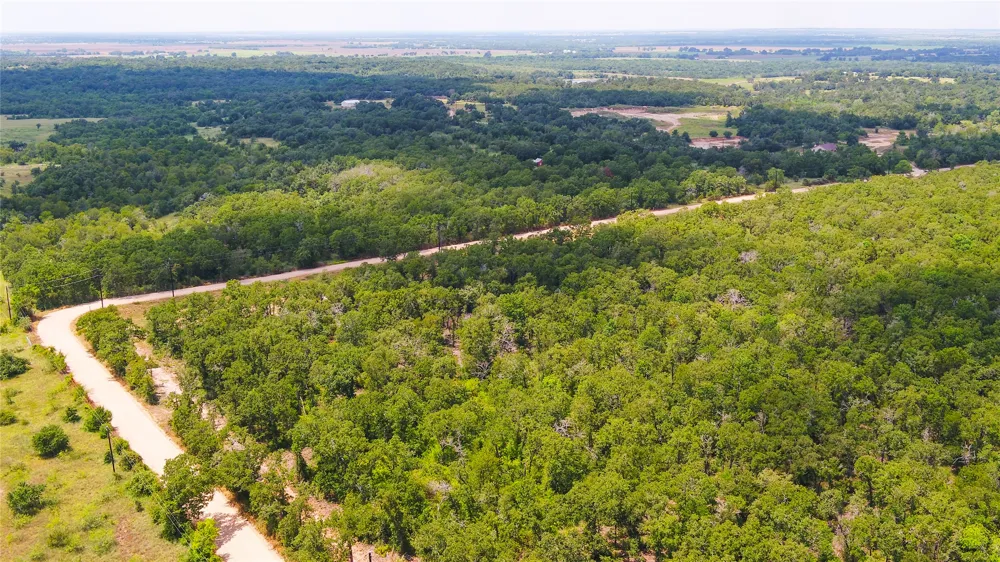 418 County Road 405 Buckholts, TX 76518