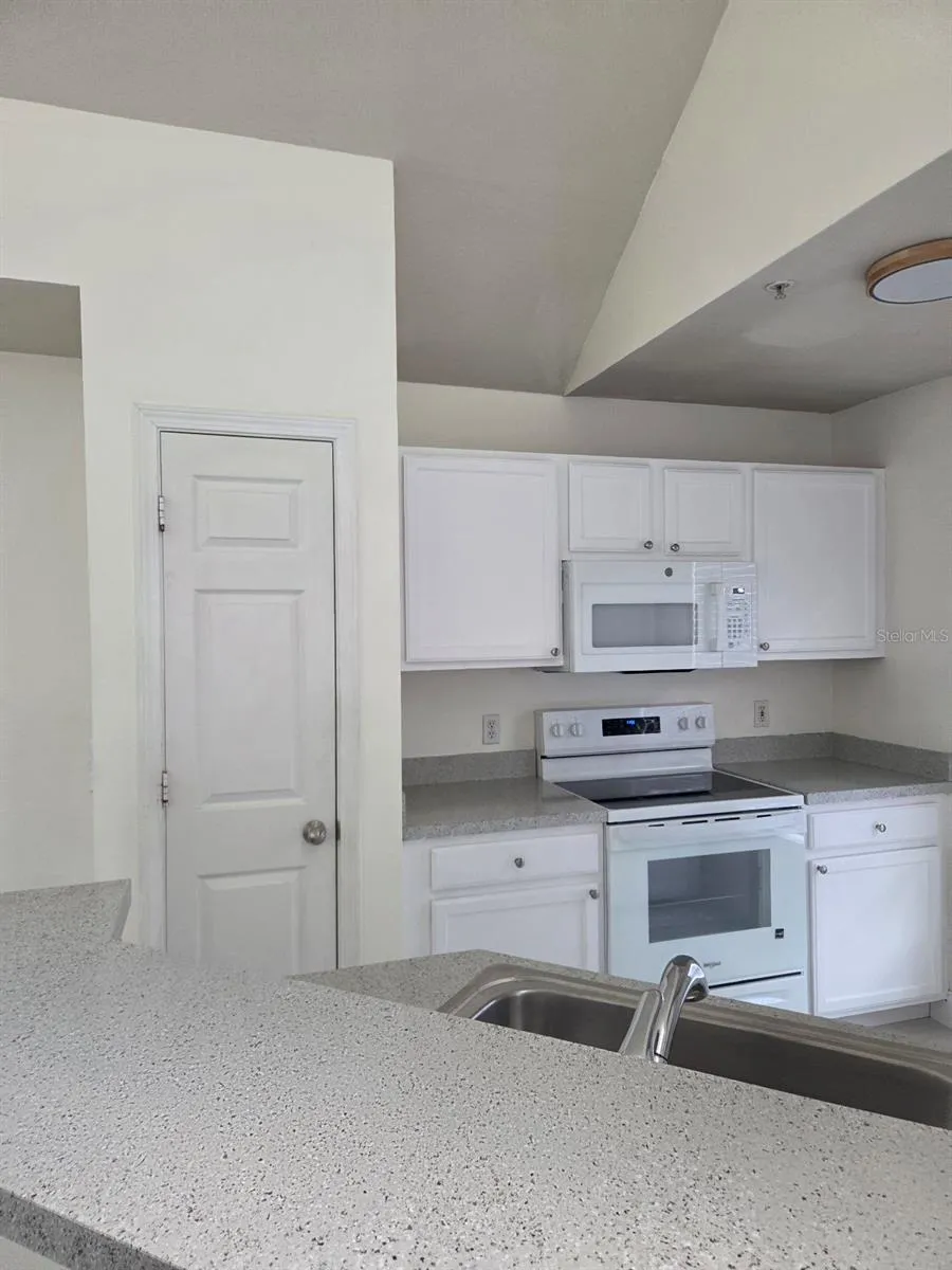 9141 LEE VISTA BOULEVARD #308 Orlando, FL 32829