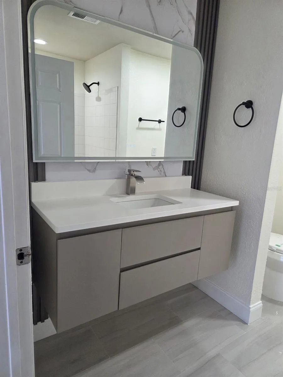 9141 LEE VISTA BOULEVARD #308 Orlando, FL 32829