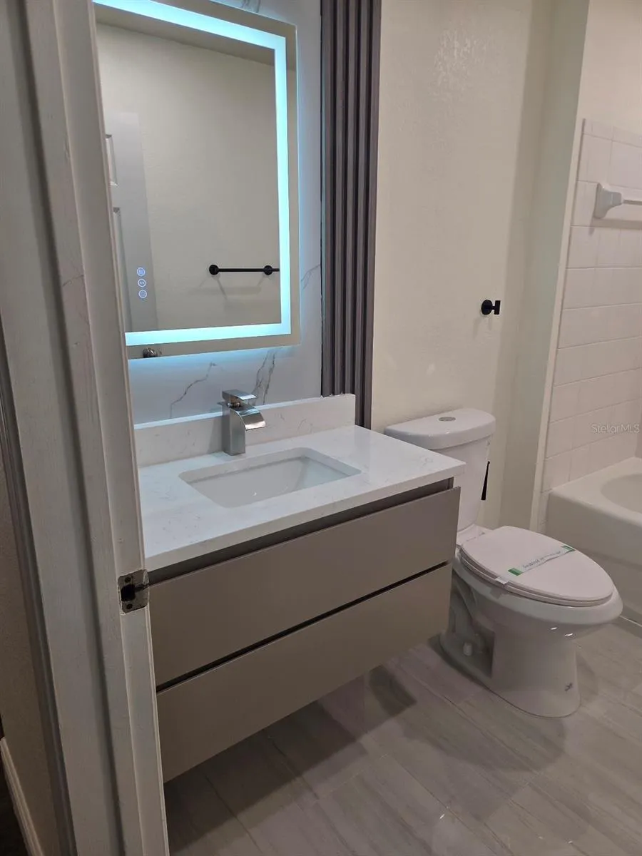 9141 LEE VISTA BOULEVARD #308 Orlando, FL 32829