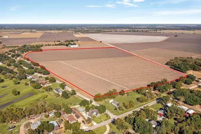 2 Scroggins Road Wallis, TX 77485