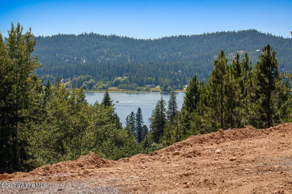 16443 W Sala Lane Hauser, ID 83854