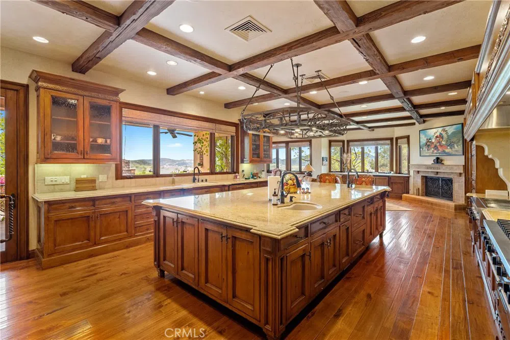 76525 Interlake Road Bradley, CA 93426